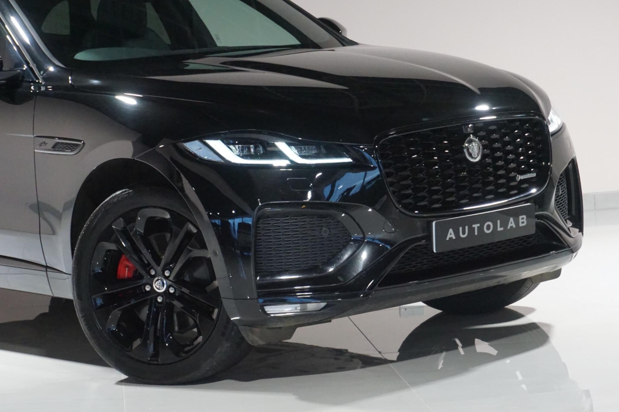 Jaguar F-PACE 3.0 D300 MHEV R-Dynamic HSE Black SUV 5dr Diesel Auto AWD Euro 6 (s/s) (300 ps)